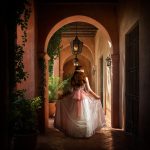 Sesión de fotos de comunión con decoración personalizada. Comuniones en Huelva, estudio fotografico Flamenco.